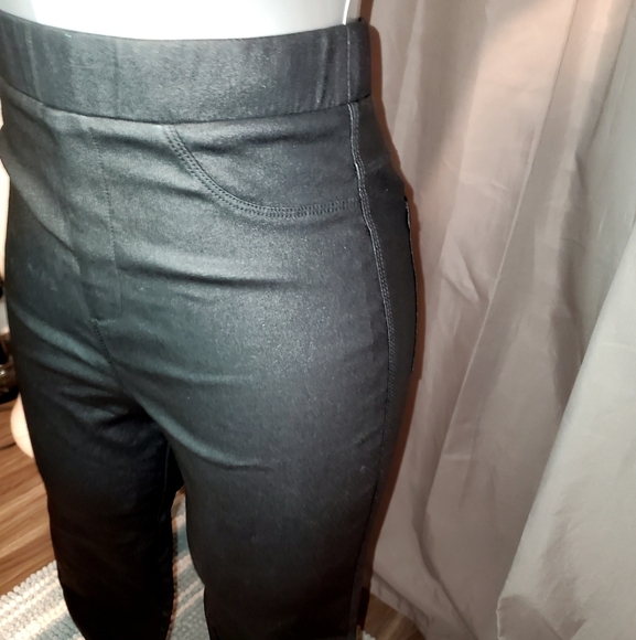 JODIFL Faux Leather Pants - Picture 7 of 15